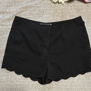 Women’s Black Scalloped Shorts